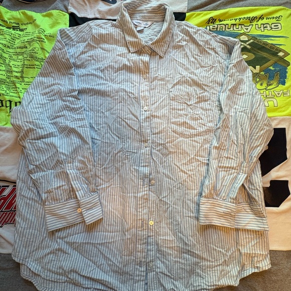 Old Navy Tops - Old Navy Blue and White Striped The boyfriend button down